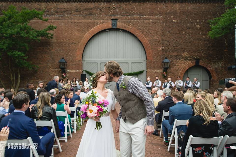 Courage & Co Photography