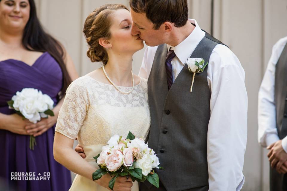 Courage & Co Photography