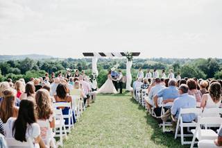 Bluegrass Wedding Barn