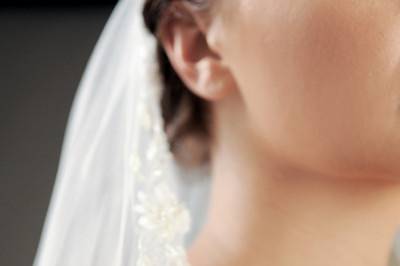 Distinctive Veils & Accessories