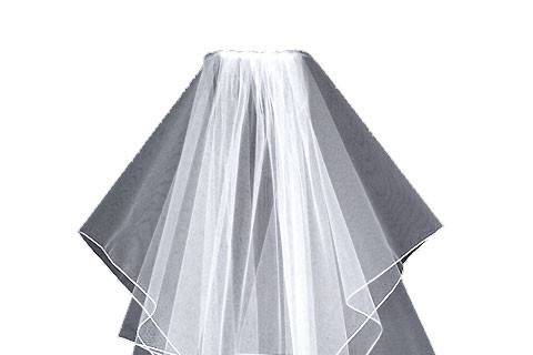 Distinctive Veils & Accessories