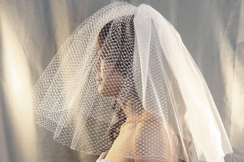 Distinctive Veils & Accessories