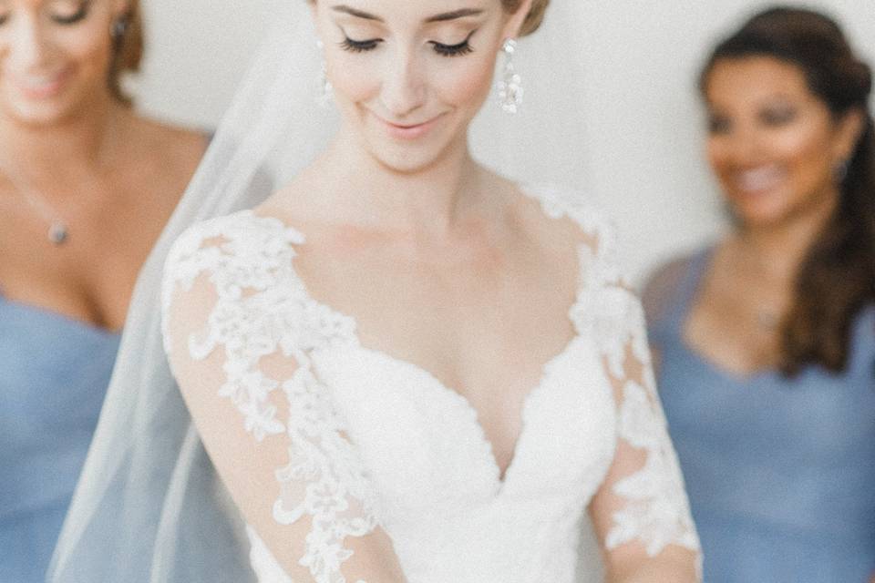 The modern bride's 5-step guide to shopping a vintage wedding gown