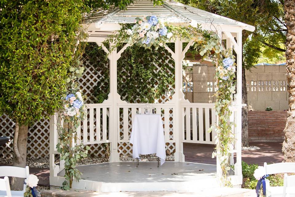 Floral Gazebo Package