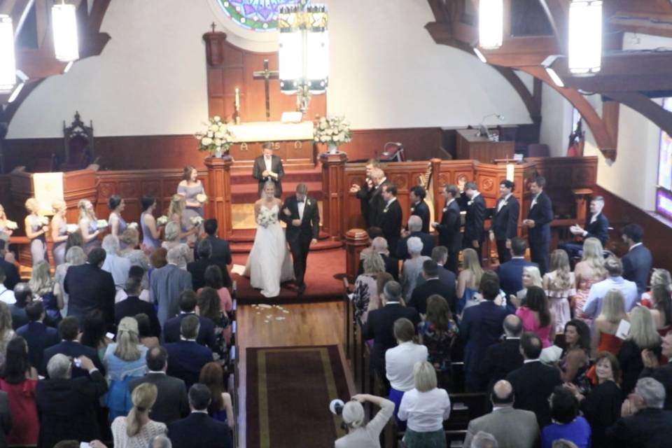 CHURCH CROWD