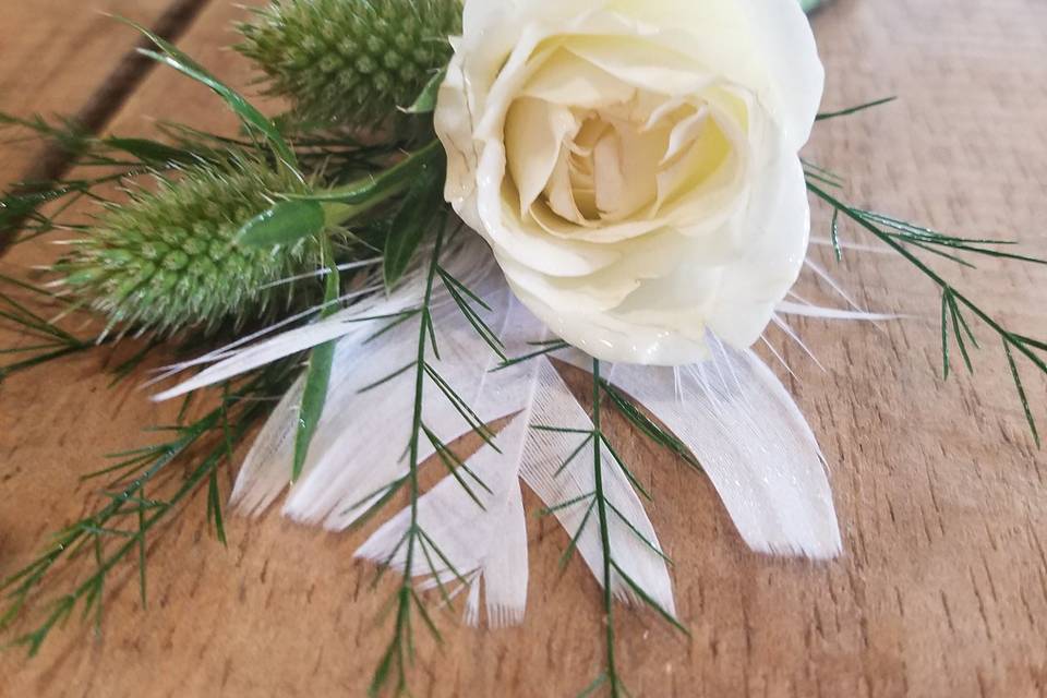 Rustic, Chic Boutonniere