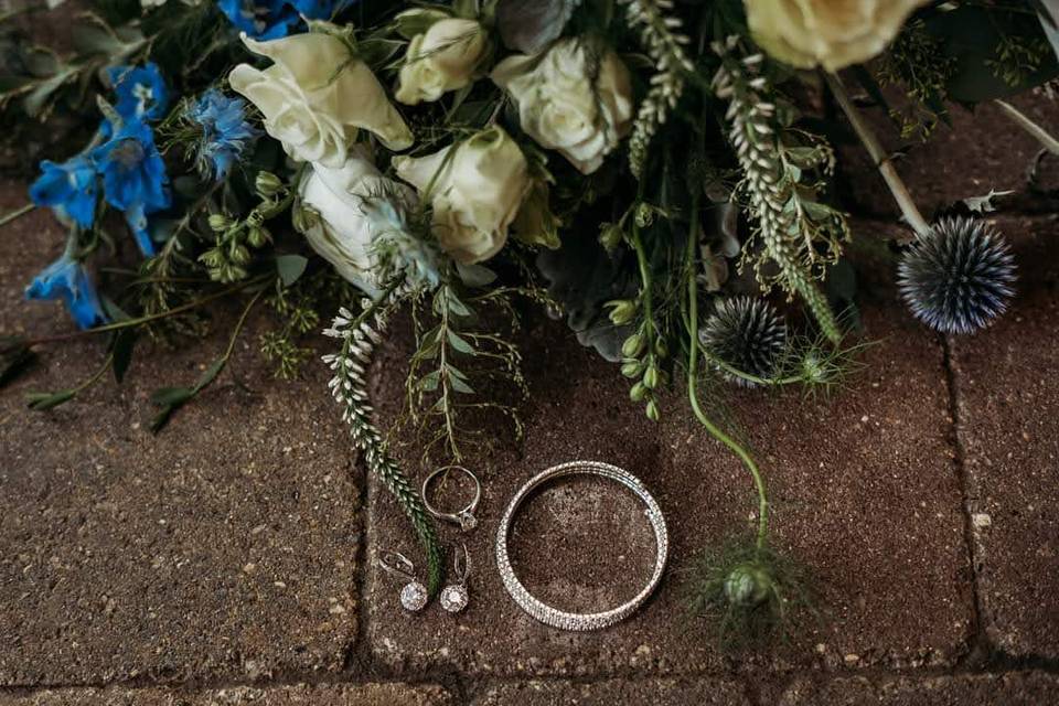 Flowers for ring photos