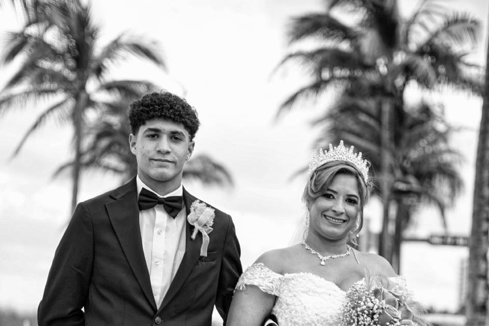Intimate and romantic wedding