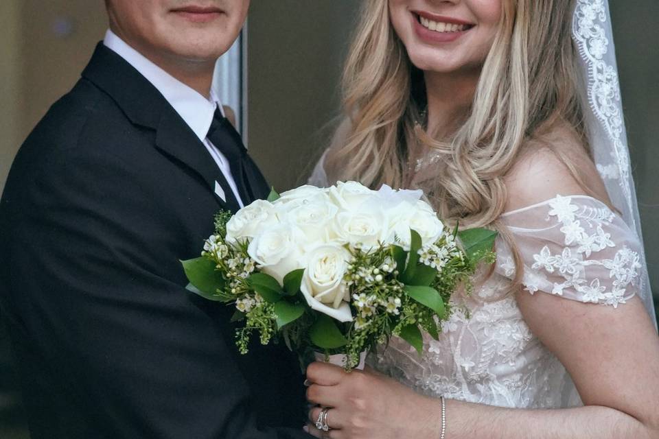 Intimate and romantic wedding