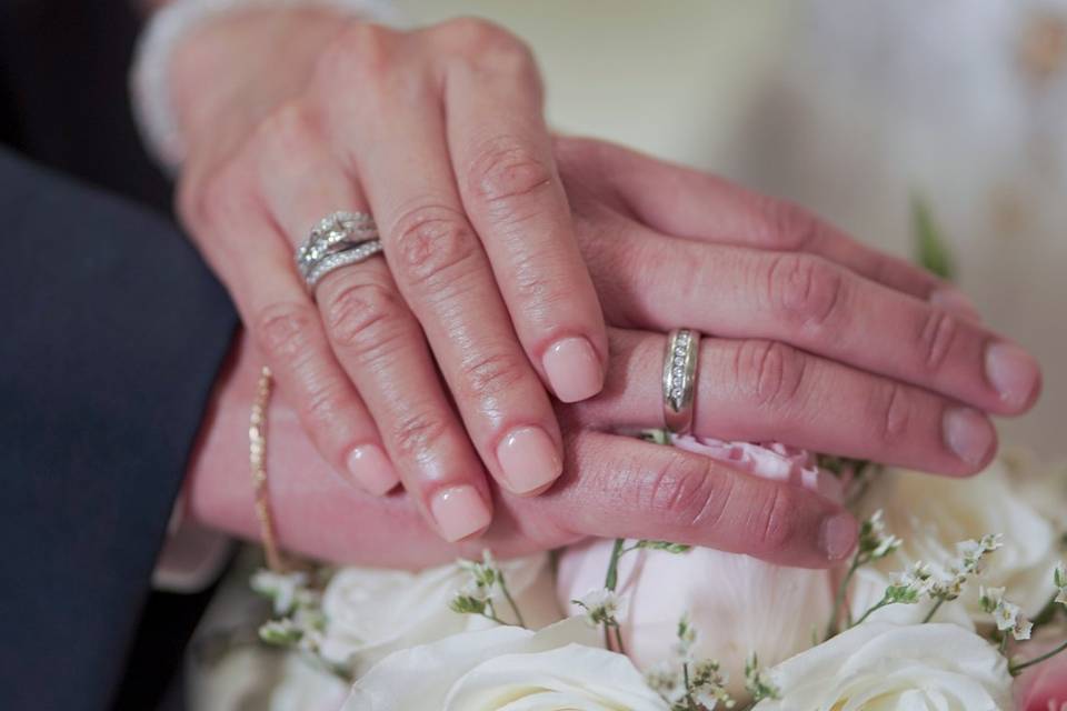 Intimate and romantic wedding
