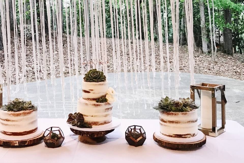 Three naked wedding cake