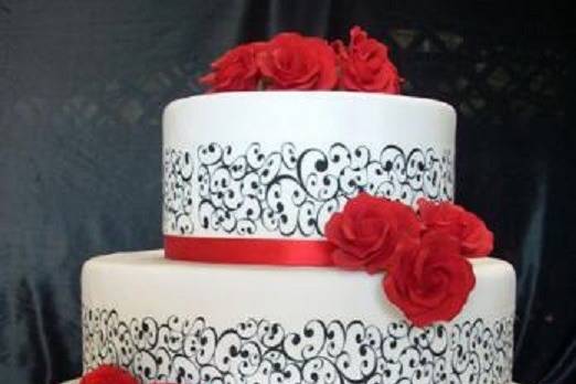 Scroll Design Wedding Cake