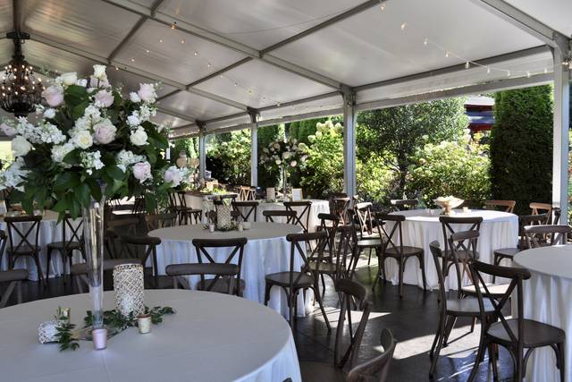 A beautiful garden setting