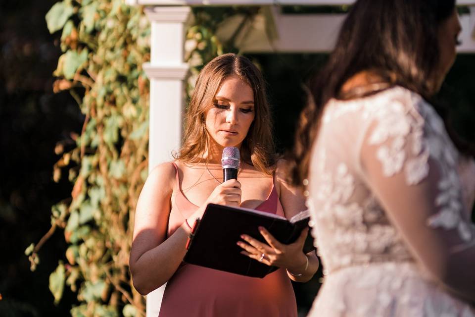 Sister Speech w/ Wireless Mic
