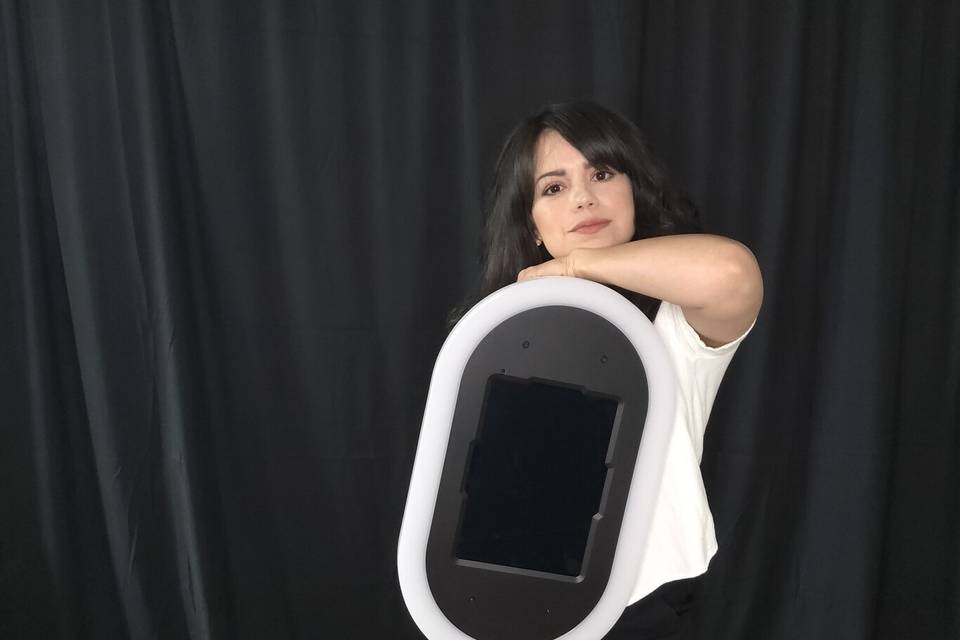 Sisters Photo Booth