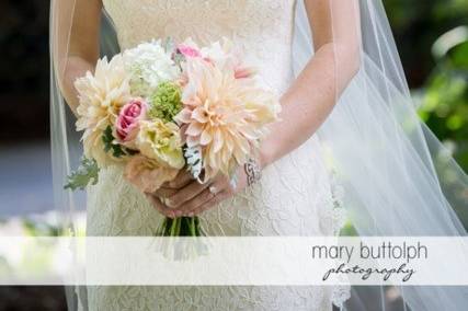 The bride holding her bouquet