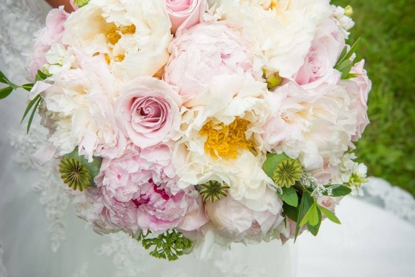 The bride holding her bouquet