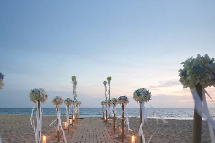 Divine Destination Weddings & Honeymoons