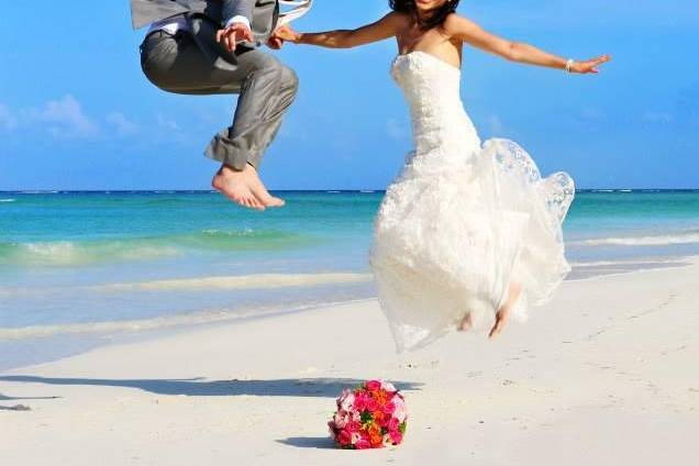 Divine Destination Weddings & Honeymoons