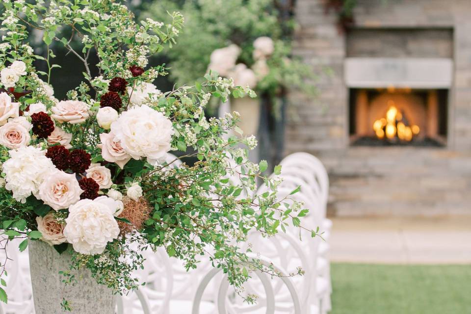 Carneros Courtyard