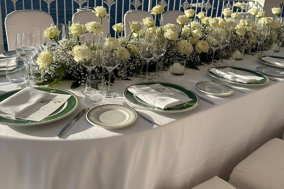 Elegant table runner