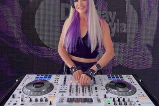 Deejay Layla