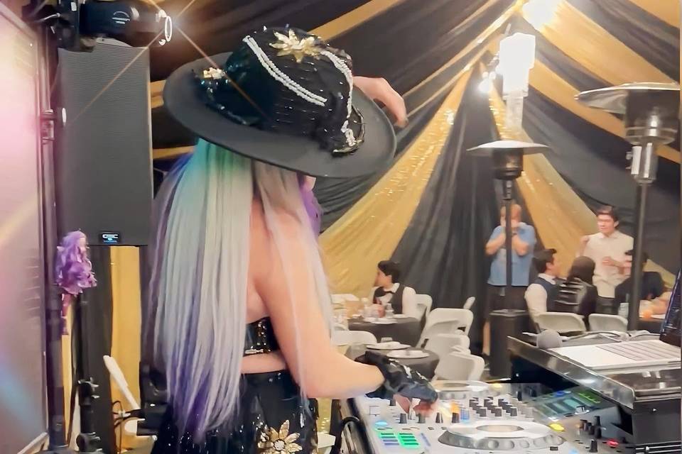 Deejay Layla