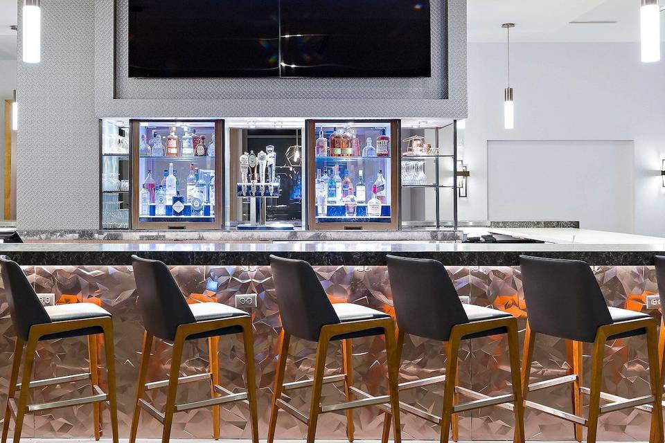 Shade Bar & Grill