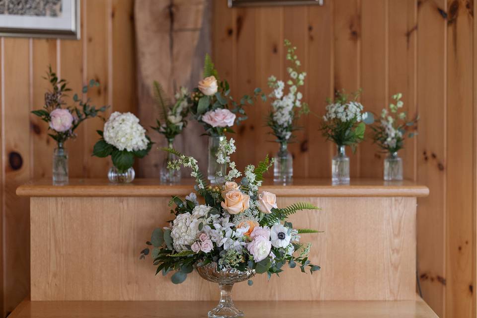 Compote dish and budvases