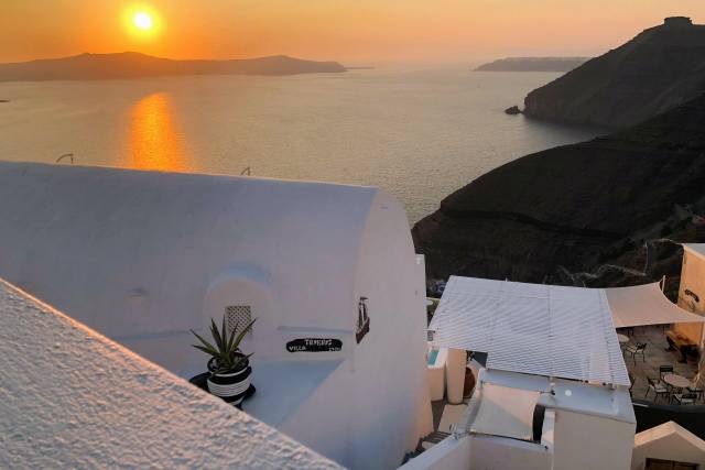 Santorini_2.JPG