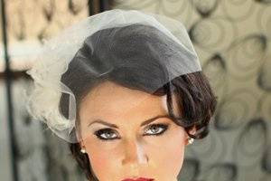 The Illusion Angle comes with a soft illusion Angle veil and fascinator. Available for customizing in the illusion veil area.