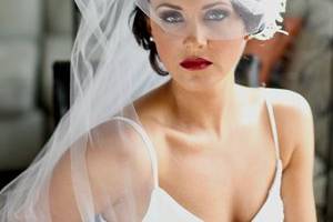Our Illusion Vari comes with Cathedral veil, Bandeau veil with custom fascinator. Available for customizing in the illusion veil area.