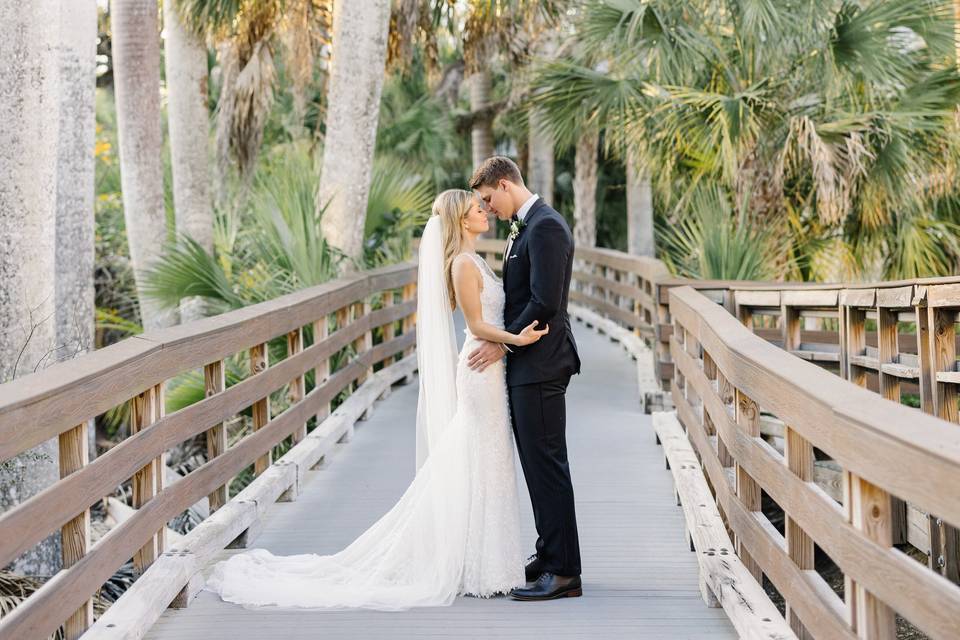 Verandah Club Bride Groom