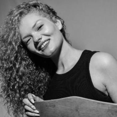 Kalina Gibson