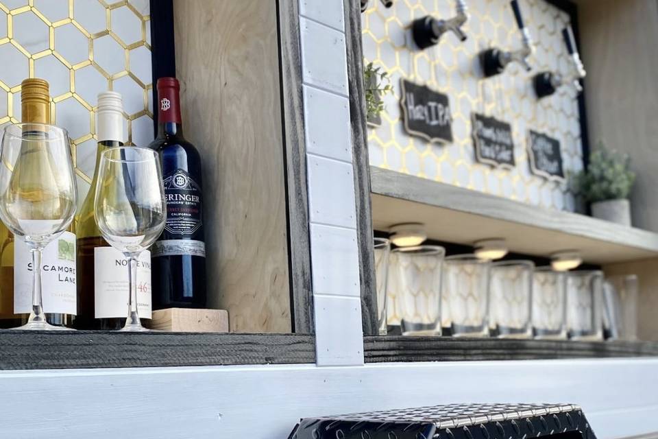 Tap Cart Mobile Bar- close up2