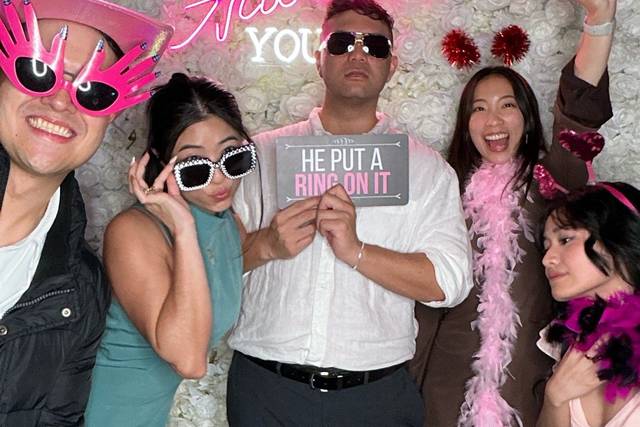 Visual Vibes Photo Booth