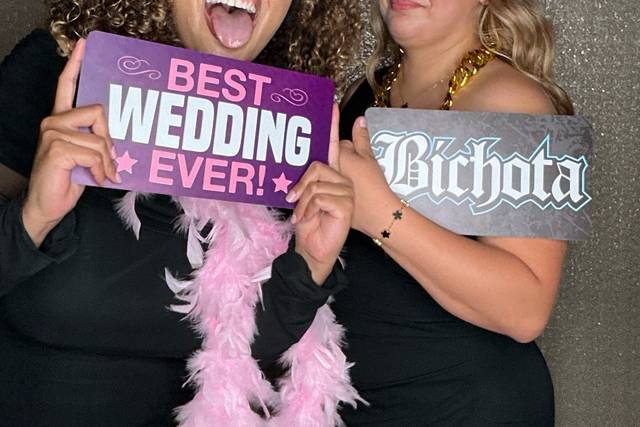 Visual Vibes Photo Booth