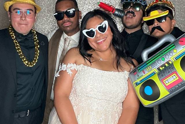 Visual Vibes Photo Booth