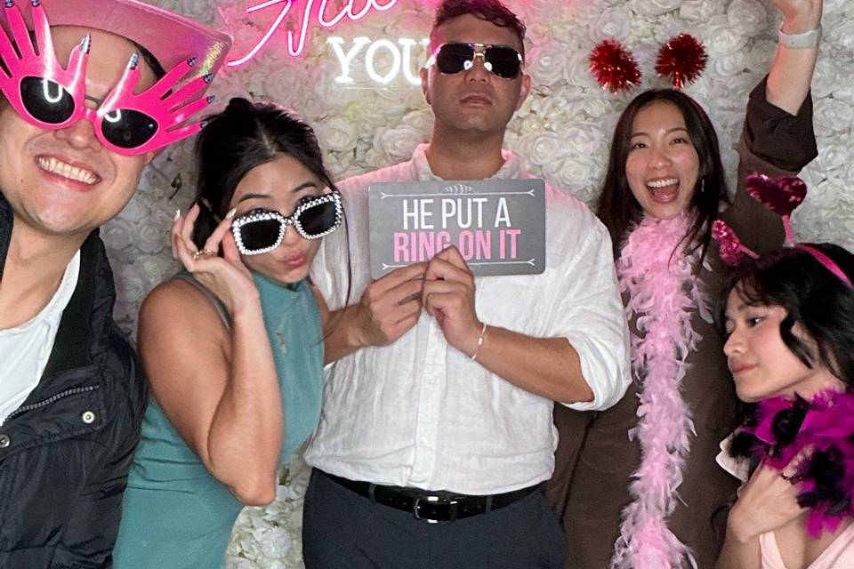 Visual Vibes Photo Booth