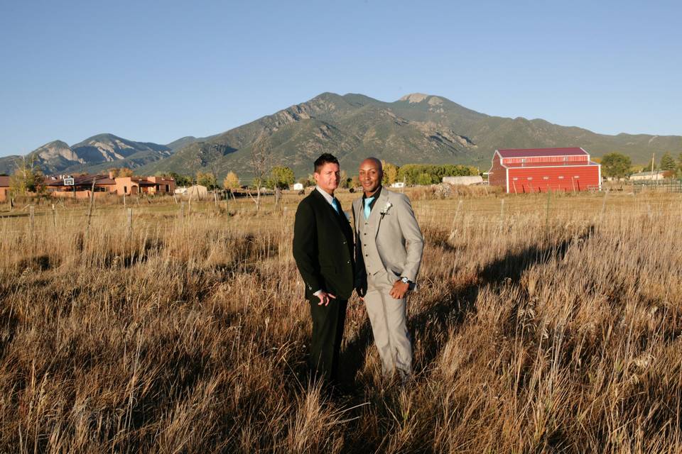 Newlyweds with Taos Mountain