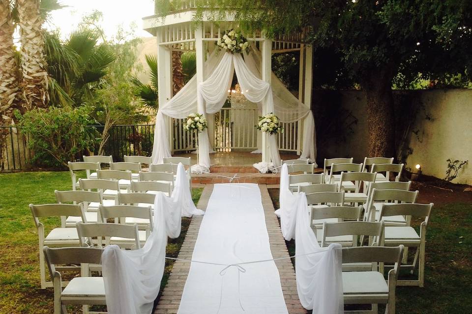 Outdoor wedding setting
