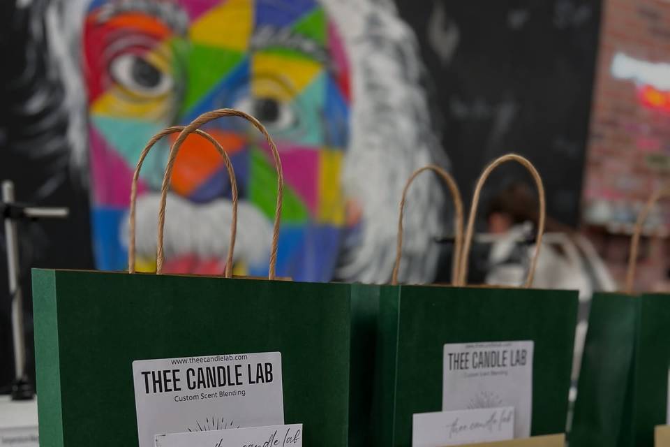 Thee Candle Lab