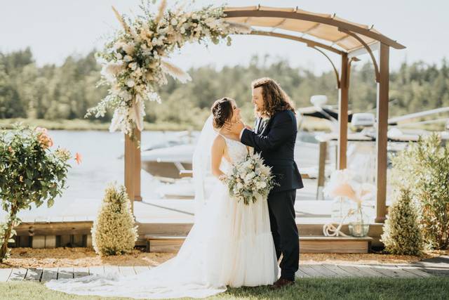 Sweetwater Marina & Riverdeck