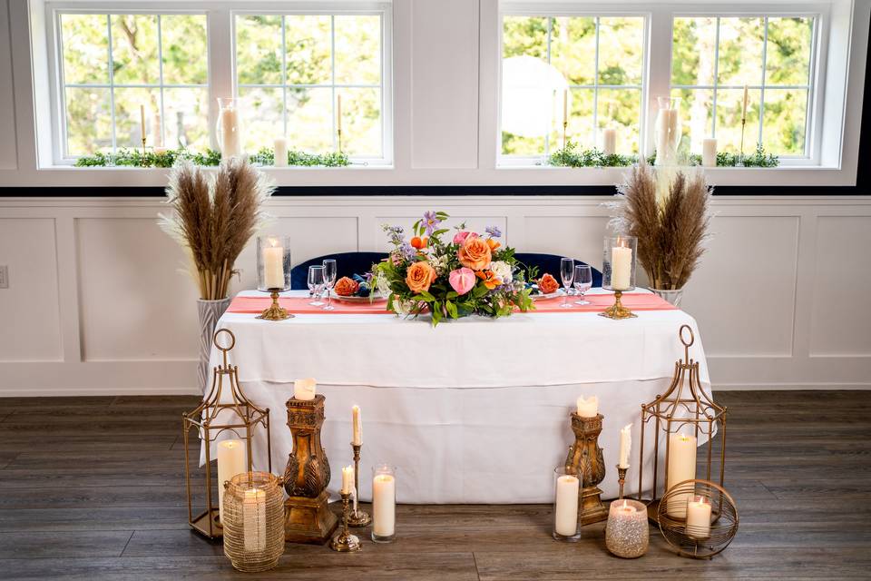 Sweetheart table