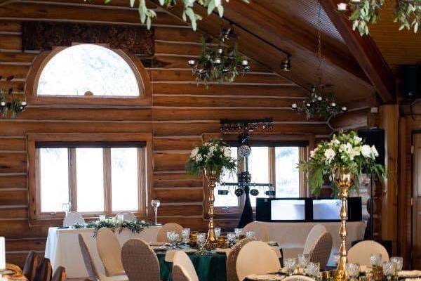 Justin Straw table decor