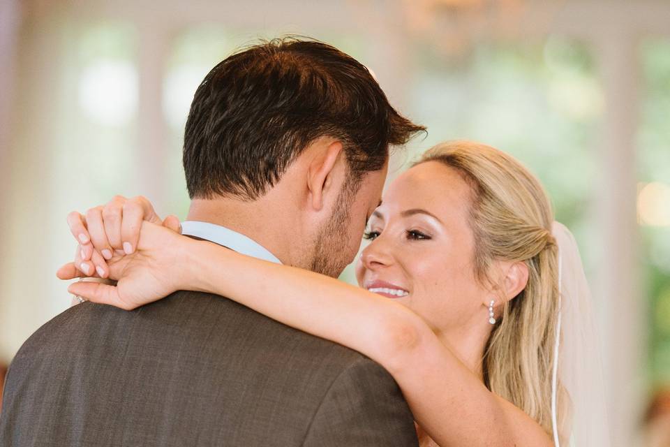 Couple's first dance