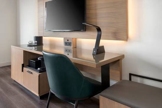 Guestroom desk