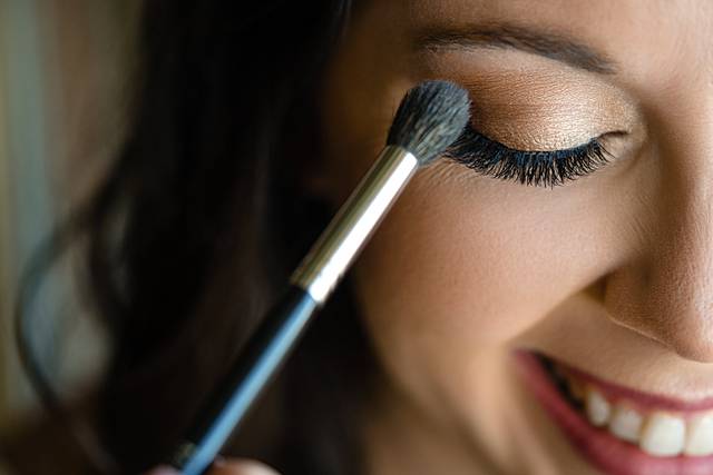 Getting ready - Angled Light Photography