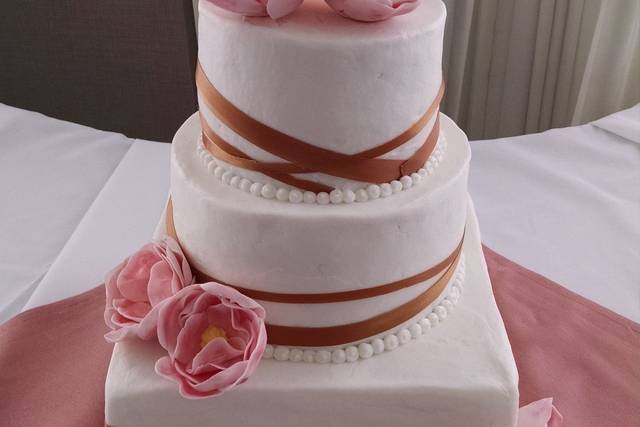 Cakes by Michele LLC Wedding Cake Marcellus NY WeddingWire