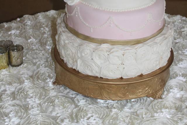 Cakes by Michele LLC Wedding Cake Marcellus NY WeddingWire